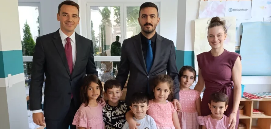 T.C. Sofya Büyükelçiliği Eğitim Müşaviri Sn. Mehmet Selim Varınca okulumuzu ziyaret etti.